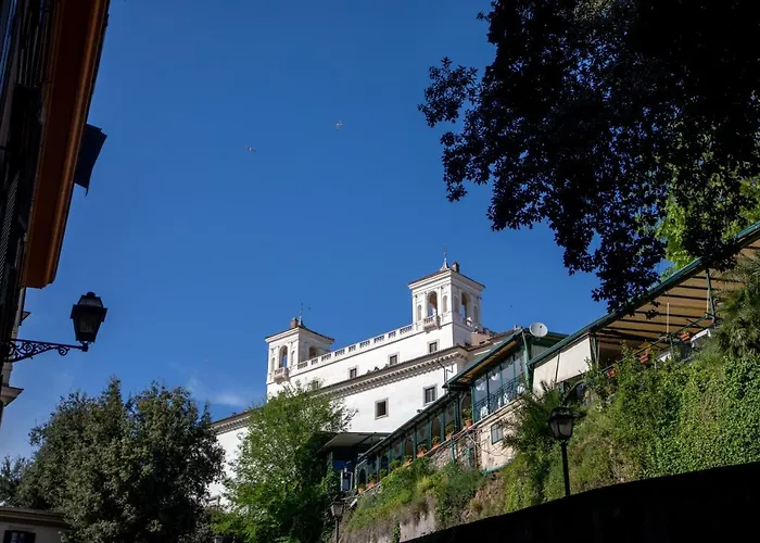 Апартаменты Spanish Steps Рим